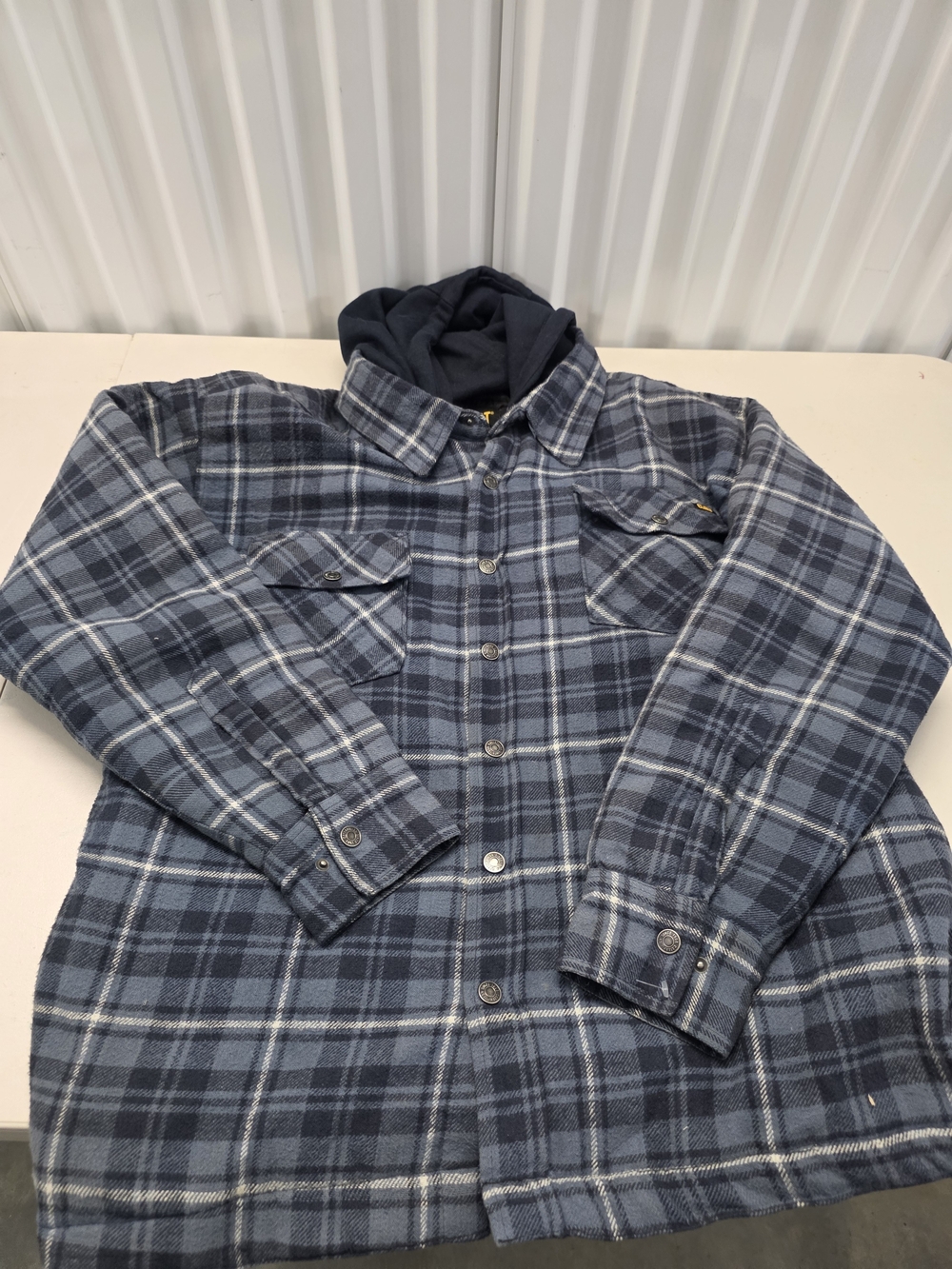 Caterpillar CAT Plaid Flannel Shirt Jacket Quilted Lined Blue Black Snap Men's